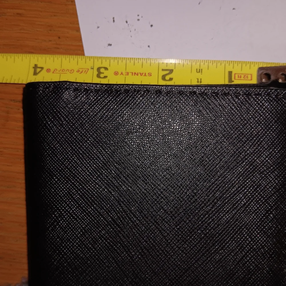 nwot Kate spade billfold, wallet - Picture 7 of 8